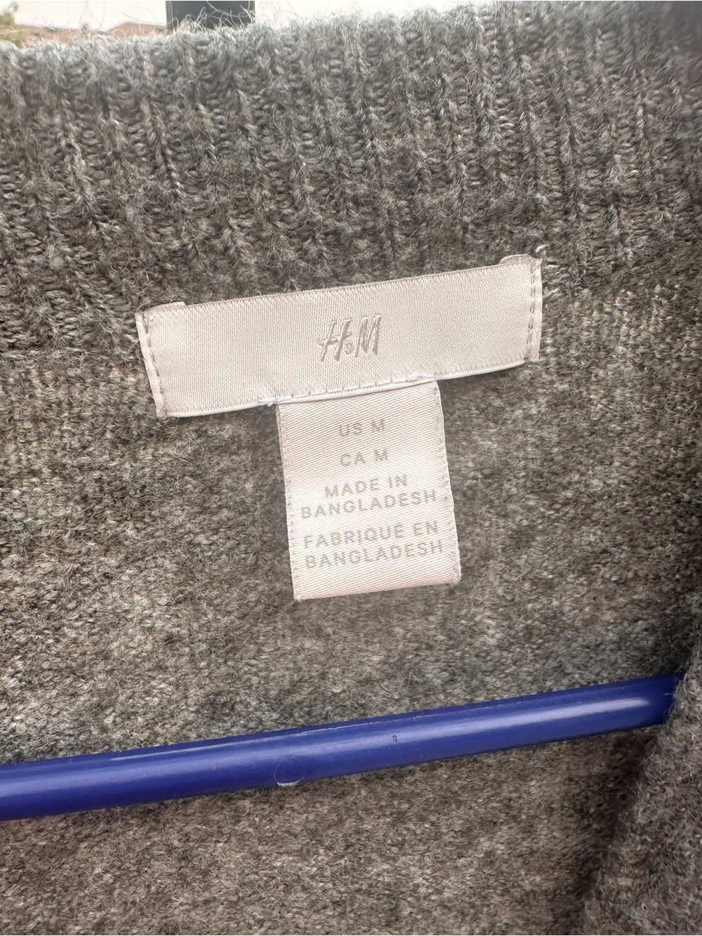 H&M medium warm cardigan - Picture 3 of 4